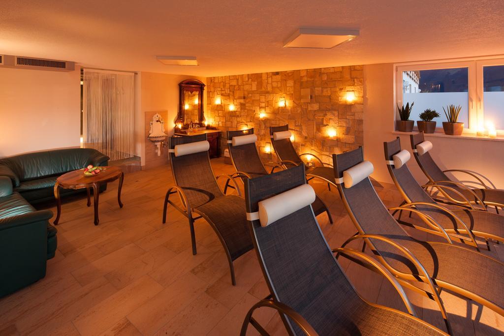 Alpenrelax Krepperhuette Hotel Volders Exterior photo