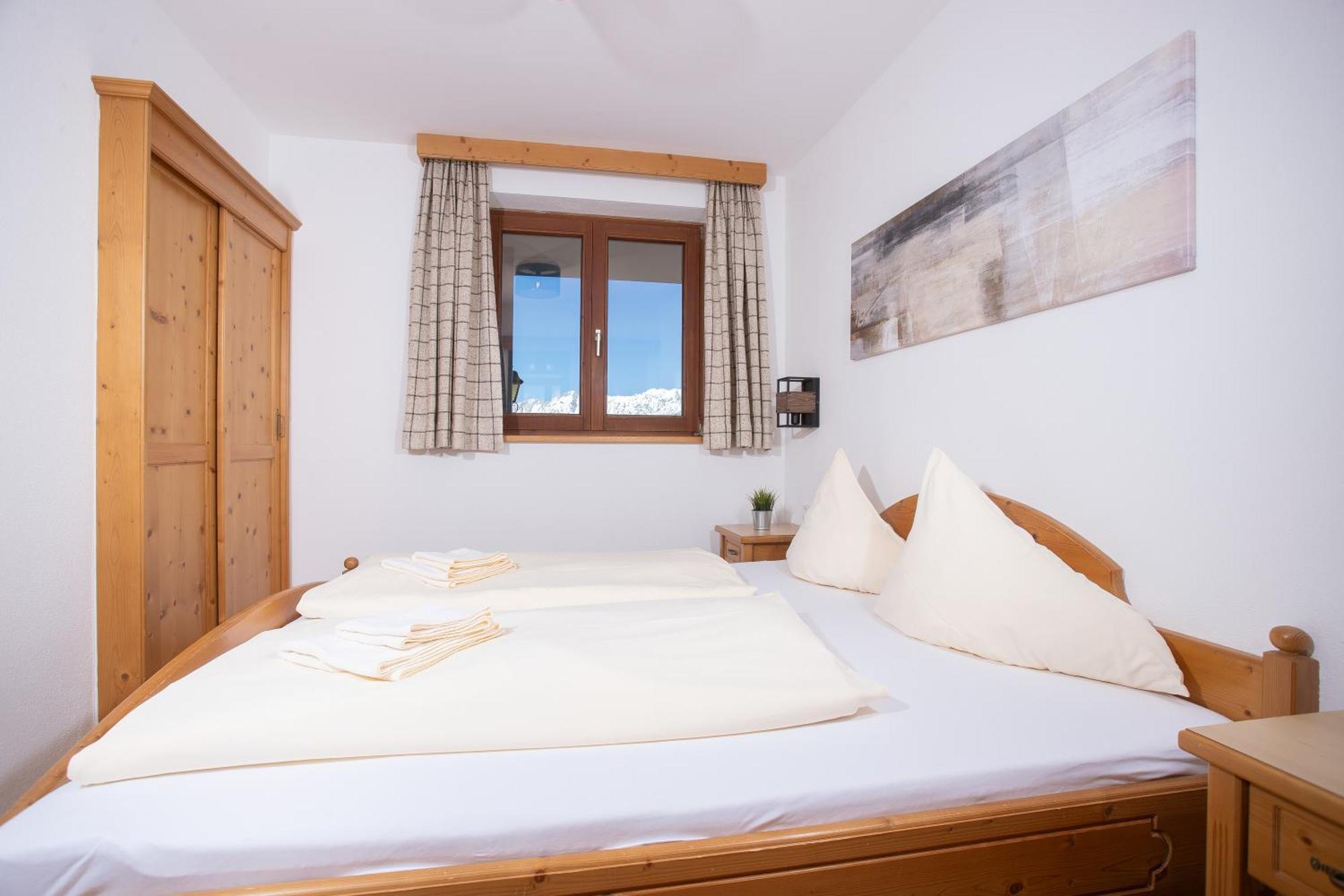 Alpenrelax Krepperhuette Hotel Volders Exterior photo