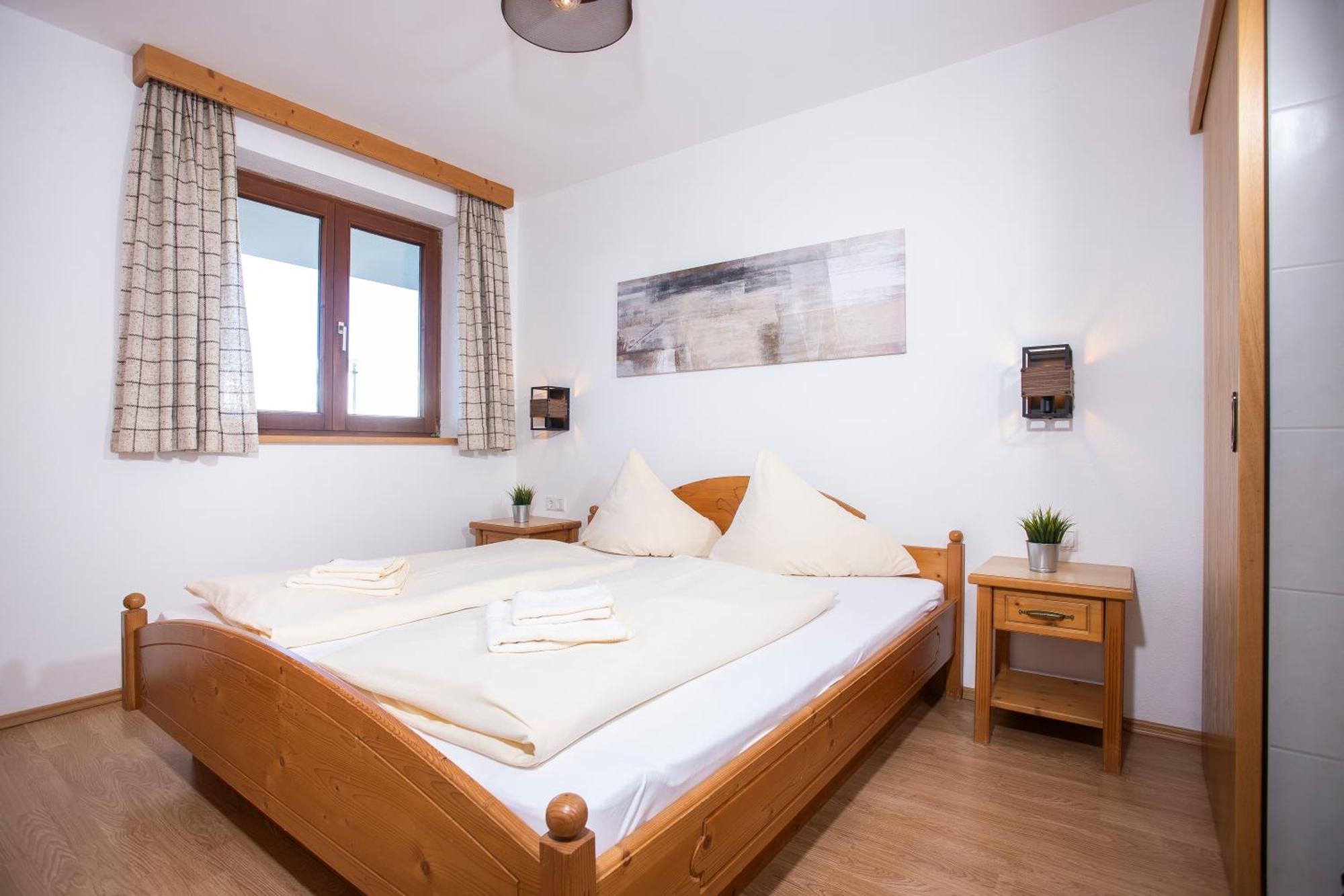 Alpenrelax Krepperhuette Hotel Volders Exterior photo