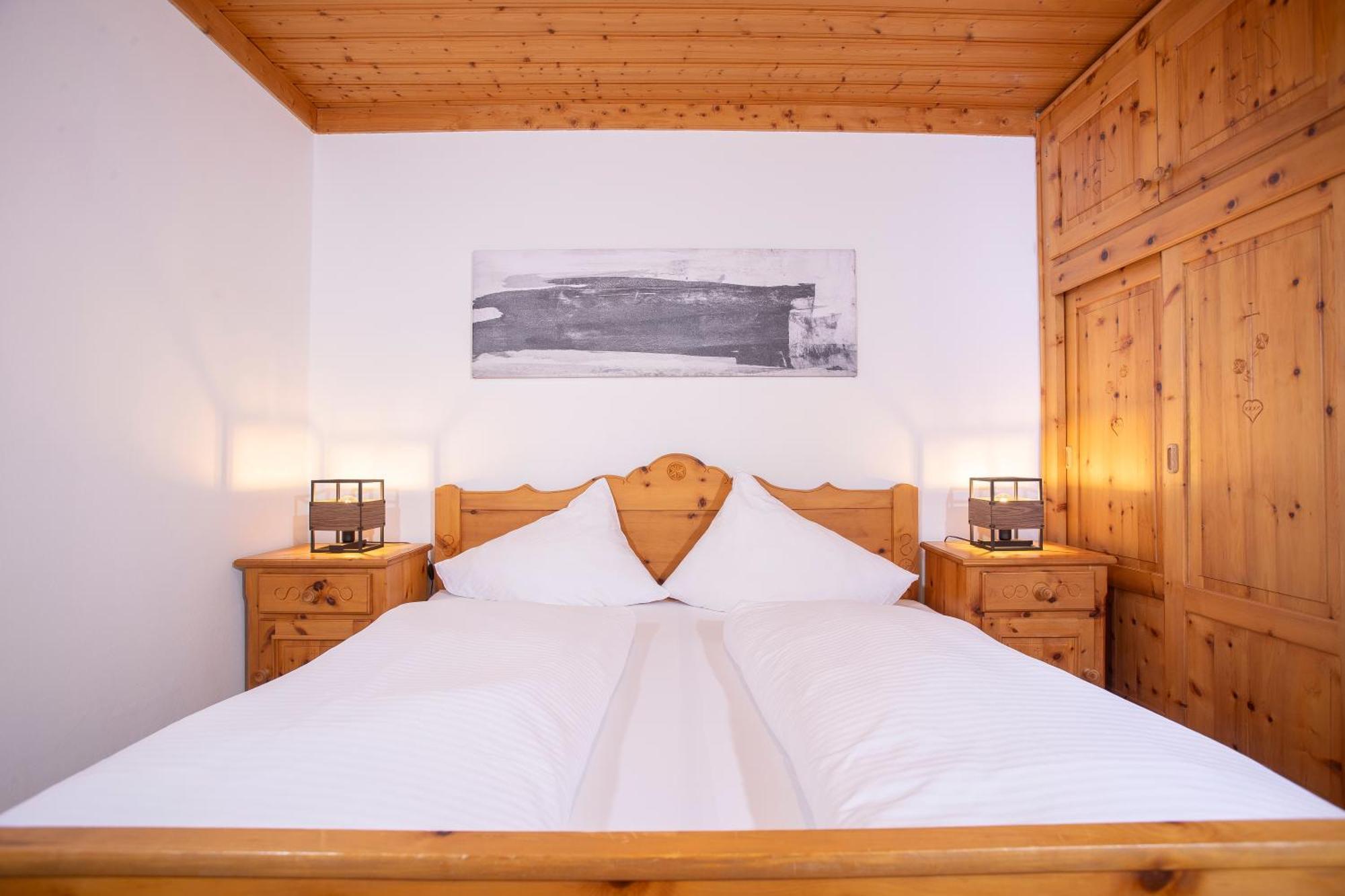 Alpenrelax Krepperhuette Hotel Volders Exterior photo