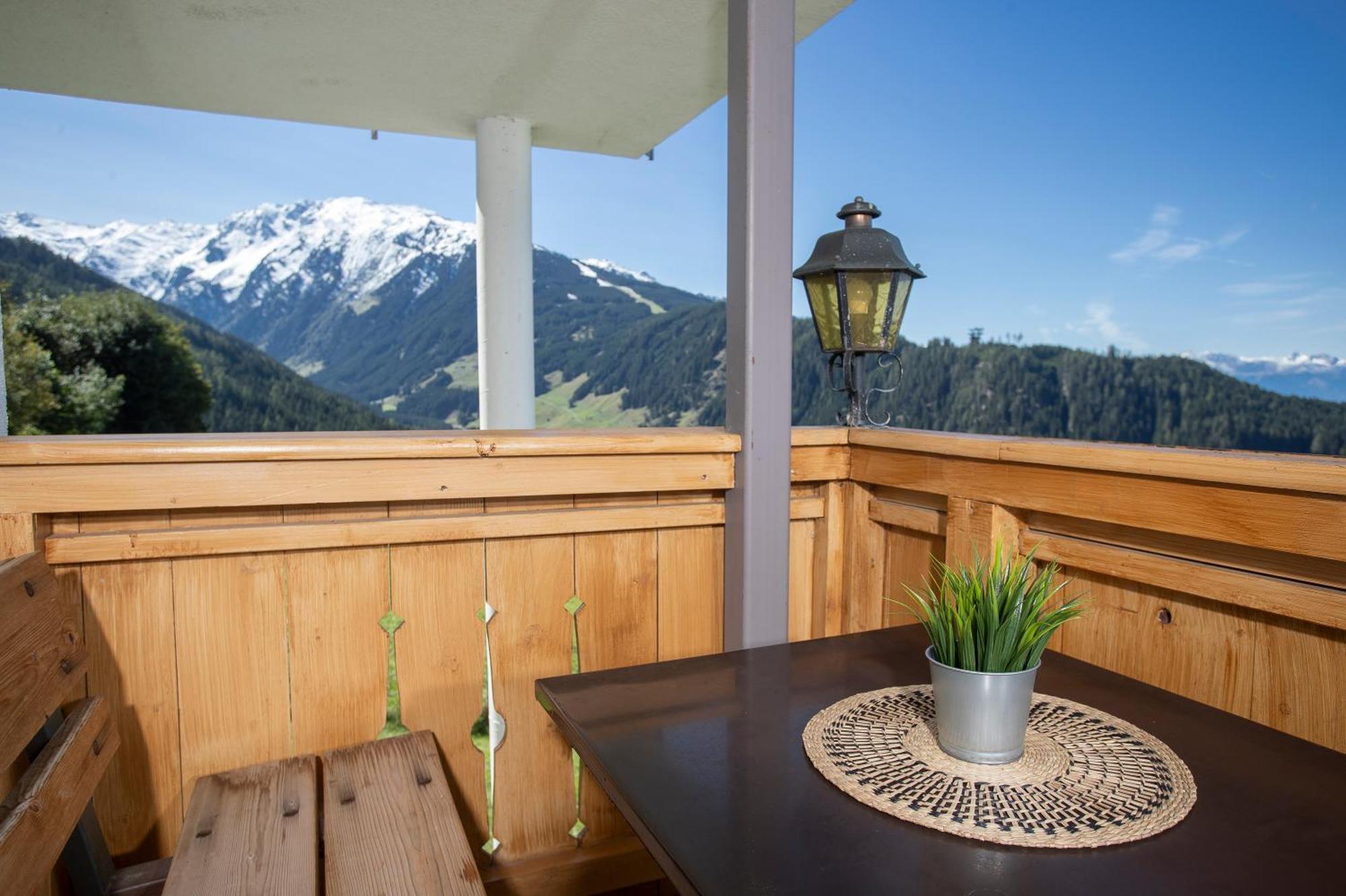 Alpenrelax Krepperhuette Hotel Volders Exterior photo