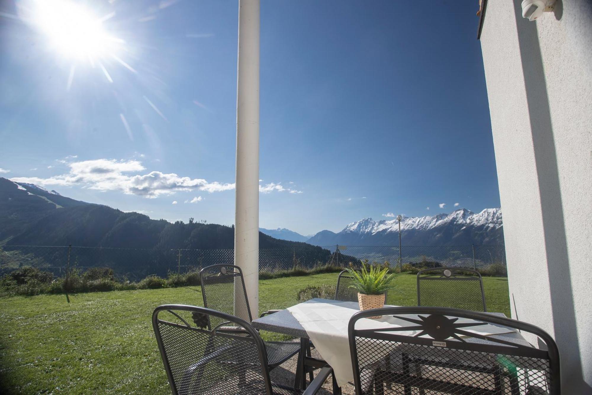Alpenrelax Krepperhuette Hotel Volders Exterior photo